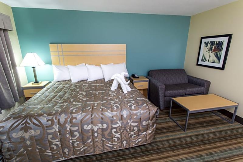 Ramada By Wyndham Edmonton Yellowhead Nw Extérieur photo