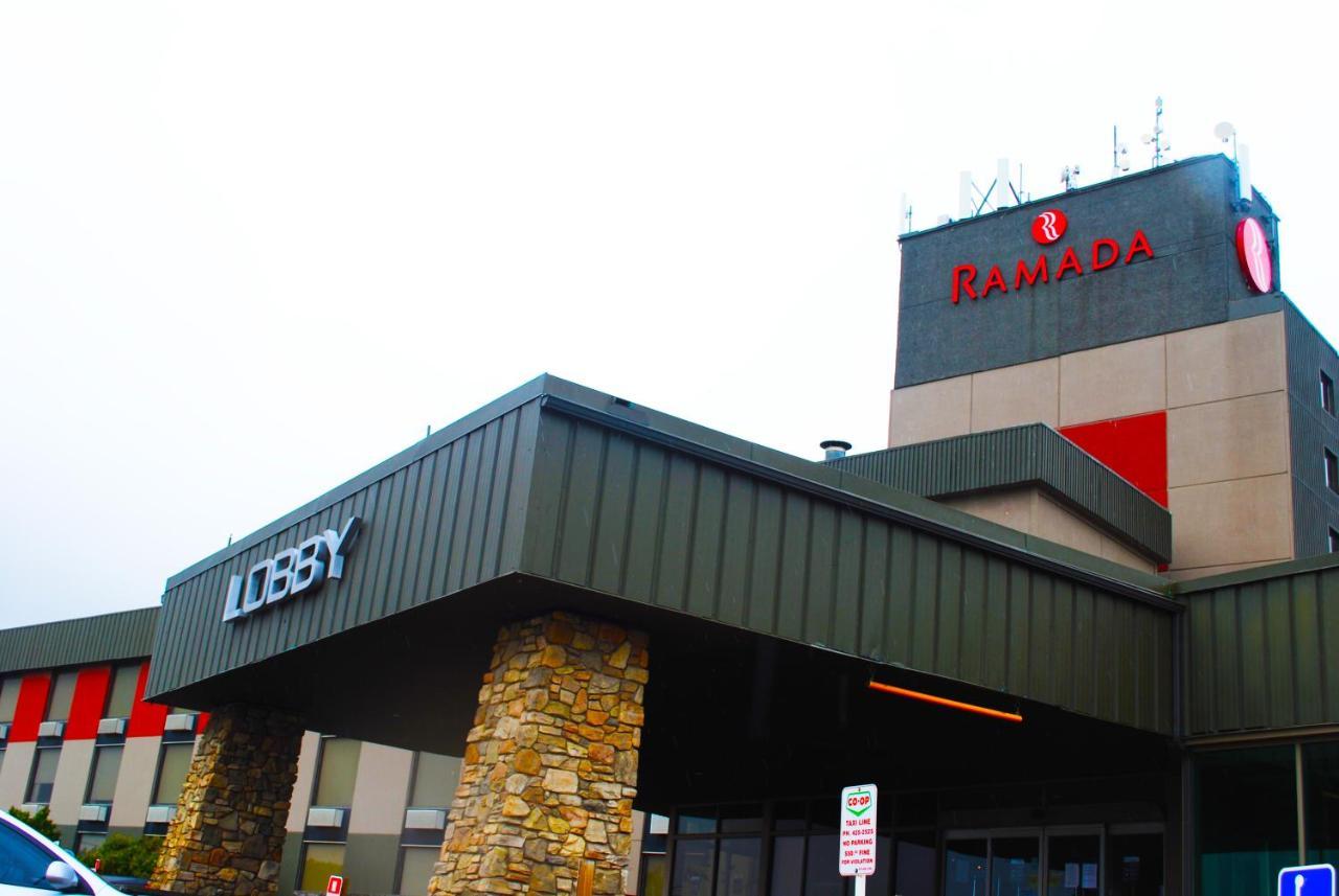 Ramada By Wyndham Edmonton Yellowhead Nw Extérieur photo